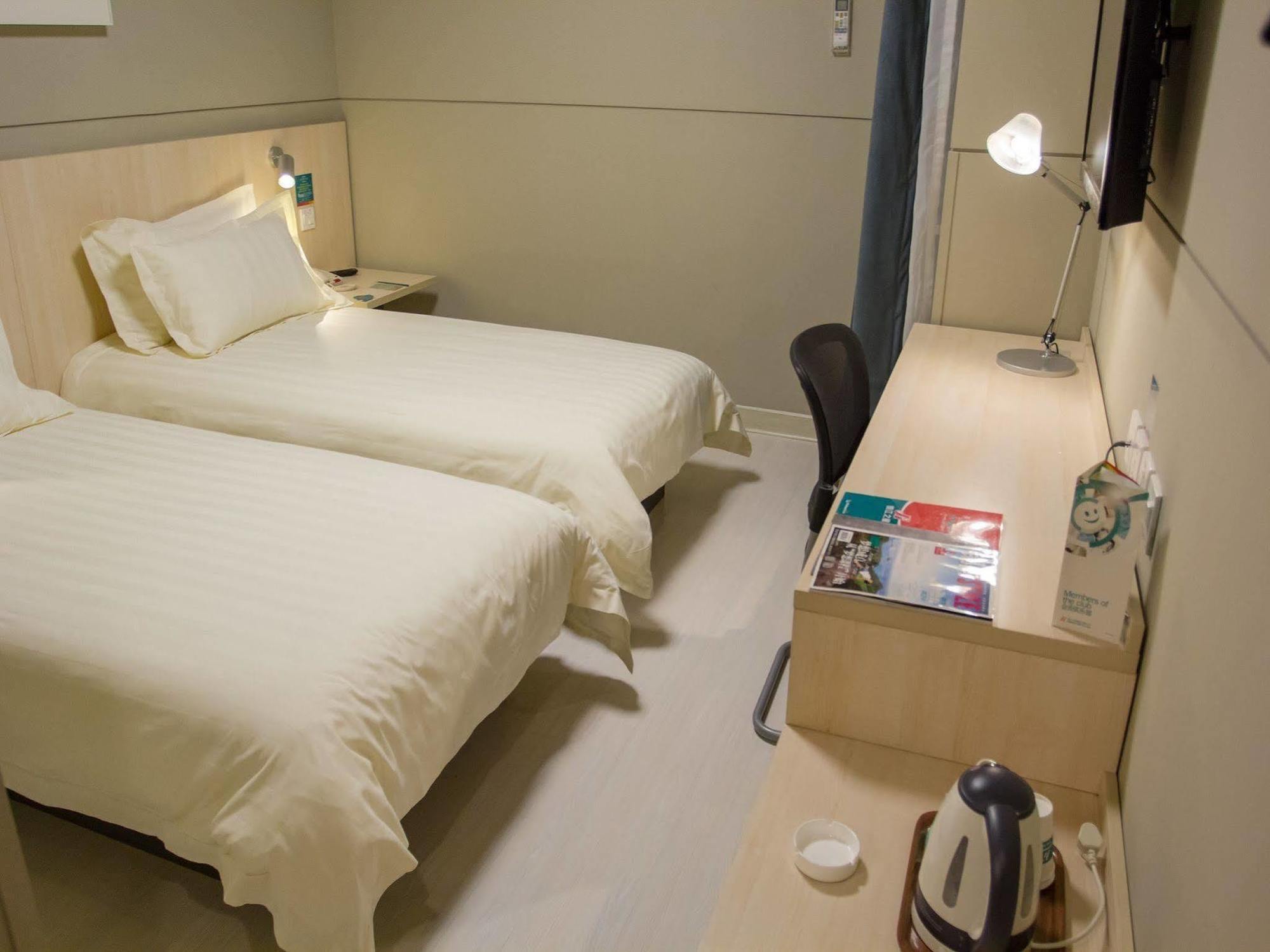 Jingjiang Inn Shanghai Caobao Railway Station Ngoại thất bức ảnh
